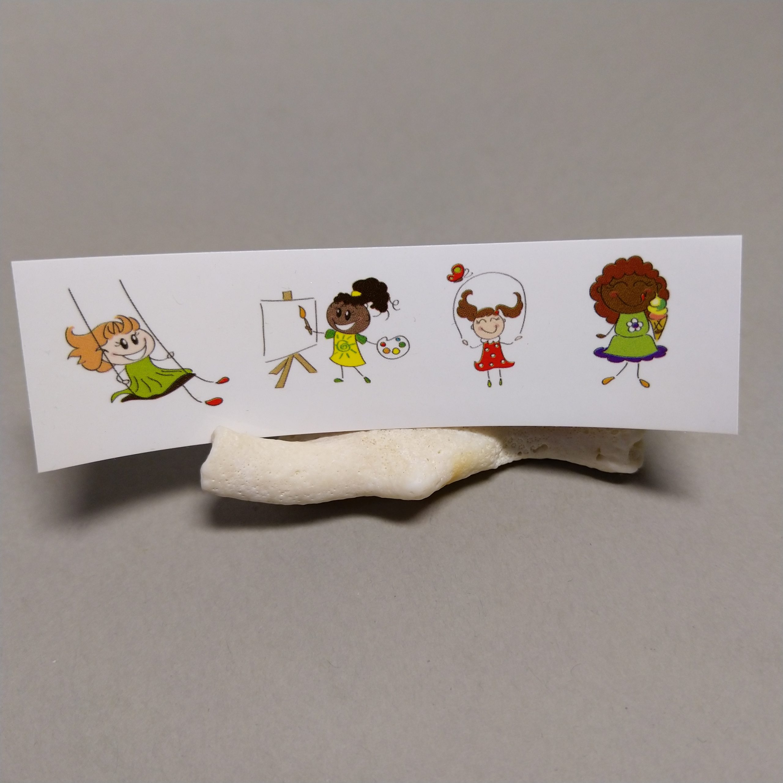 کد 19: سایز ۹ * ۲.۵ سلفون براق بسته ۳۰ عددی